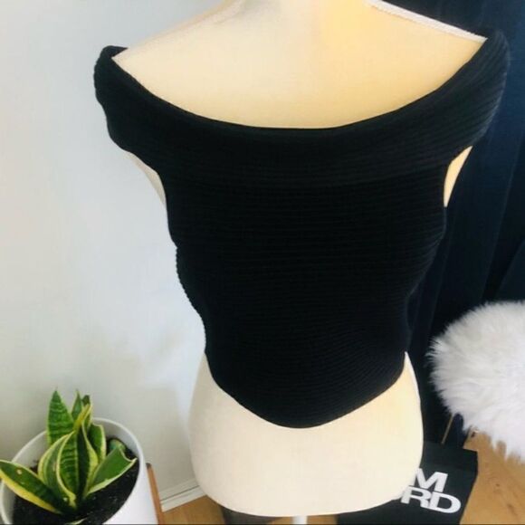 French Connection‎ Odelia Off Shoulder Crop Top, Black, Size Medium, NWT - Picture 9 of 15
